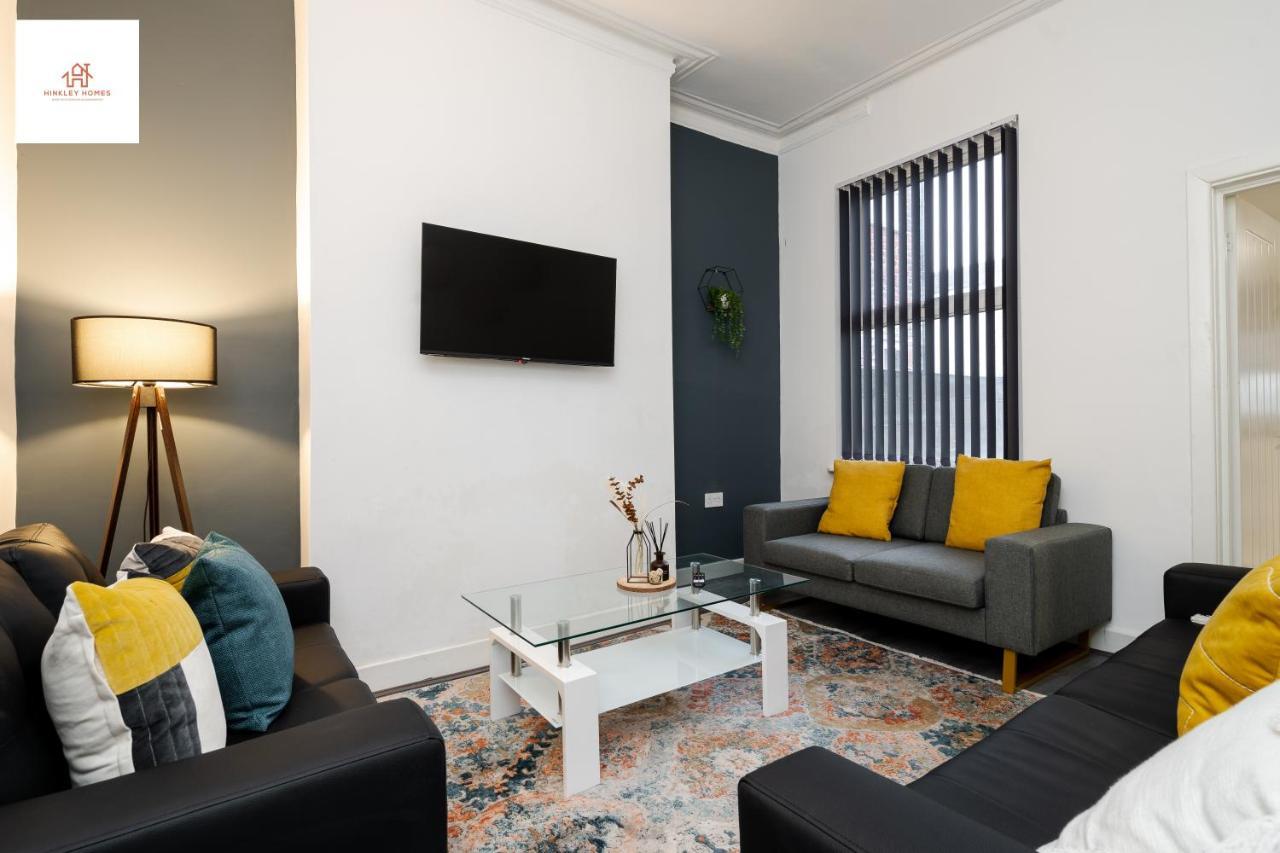 Immaculate 4 Bed In Liverpool By Hinkley Homes Short Lets & Serviced Accommodation ภายนอก รูปภาพ